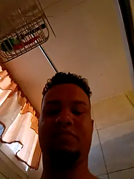 Snapshot of Boylatinn chatting on October 4, 6:28 pm Boylatinn online show from October 4, 6:28 pm