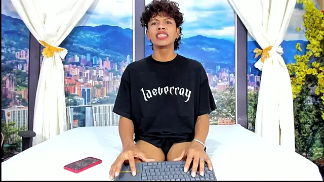 MilthonDelis online show from November 6, 4:02 am