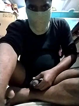 Snapshot of sanjusonk2025 chatting on February 5, 7:29 pm sanjusonk2025 online show from February 5, 7:29 pm