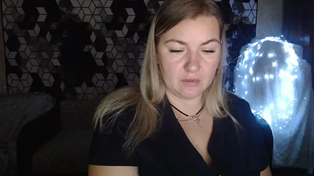 NikaSkylink online show from November 21, 8:07 pm