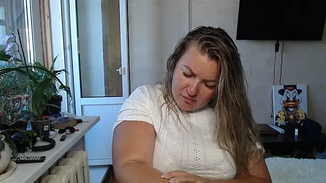 Snapshot of NikaSkylink chatting on July 1, 5:09 am NikaSkylink online show from July 1, 5:09 am