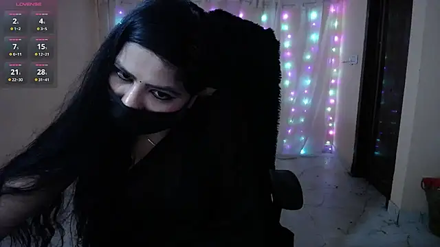 Divvya  online show from February 4, 6:58 pm