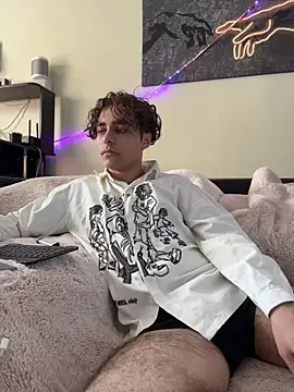 Snapshot of FireSoftx chatting on March 17, 5:11 am FireSoftx online show from March 17, 5:11 am