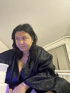 Liza Will online show from October 25, 9:53 pm