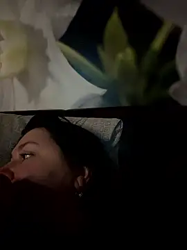 Snapshot of Liza_Will chatting on January 14, 6:02 pm Liza Will online show from January 14, 6:02 pm