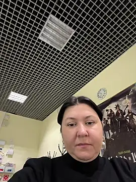 Snapshot of Liza_Will chatting on February 16, 7:37 am Liza Will online show from February 16, 7:37 am