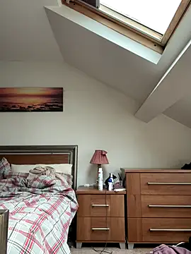 Woodchip online show from October 4, 7:06 am