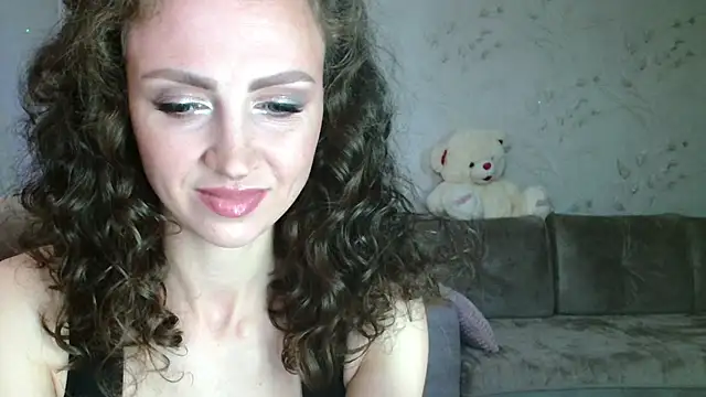 Amber Carrol online show from June 6, 6:12 pm
