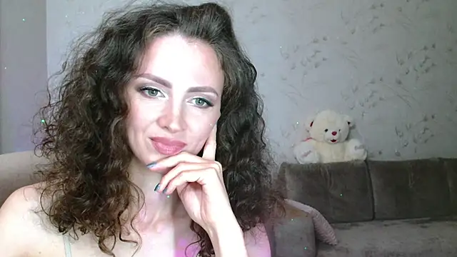 Amber Carrol online show from July 1, 4:40 pm