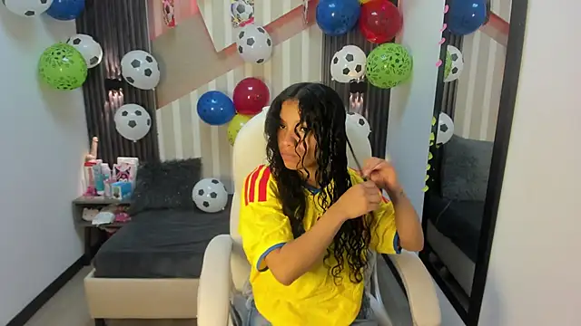 LittleeStar online show from June 17, 8:32 pm