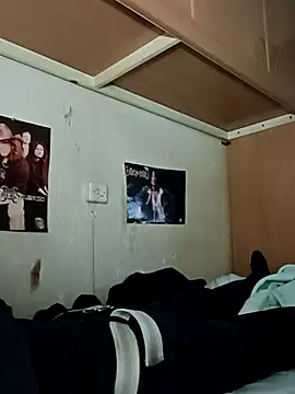 Rickrow666 online show from February 22, 7:12 pm