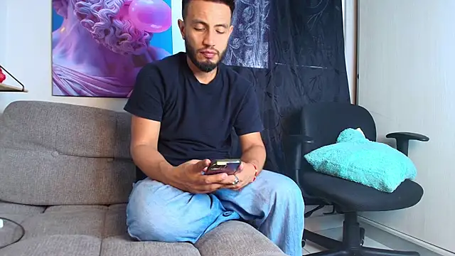 Allnei online show from April 15, 12:45 pm