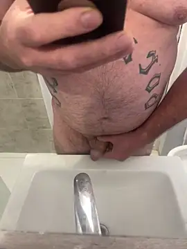 Snapshot of BobKat chatting on October 25, 1:40 pm BobKat online show from October 25, 1:40 pm