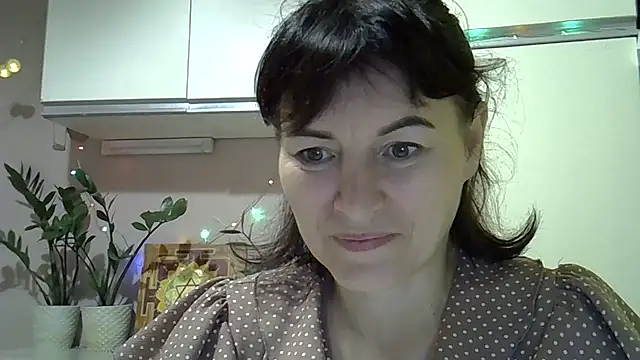 Krystal 82 online show from September 22, 8:22 pm