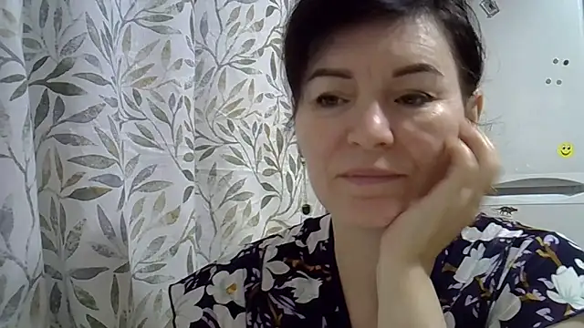 Krystal 82 online show from December 20, 3:57 am