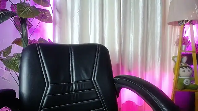 kiara 1122 online show from July 18, 2:27 am