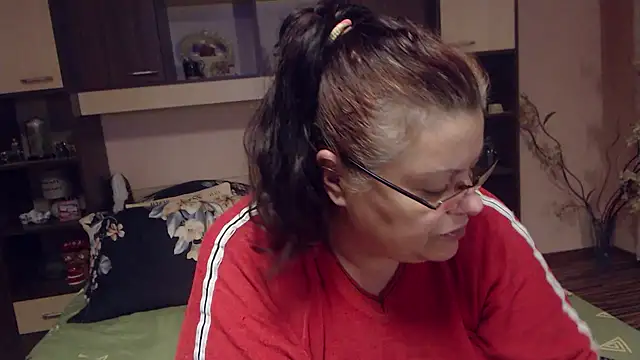 Claudia 71love online show from October 8, 7:11 pm