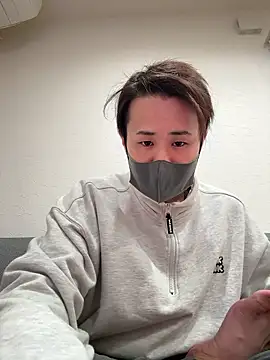 Snapshot of TinTin3432 chatting on November 2, 10:28 am TinTin3432 online show from November 2, 10:28 am