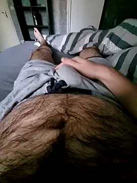 Snapshot of dickerchen_98 chatting on March 9, 7:01 am dickerchen 98 online show from March 9, 7:01 am