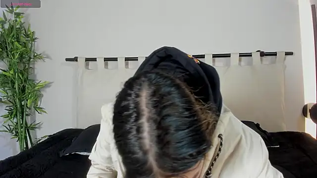 Rachell criss online show from February 14, 3:58 am