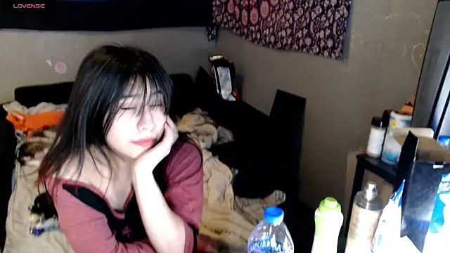 London Ray online show from December 3, 3:25 am