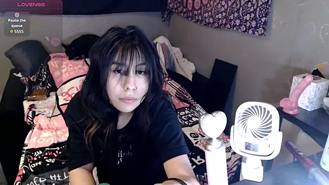 London Ray online show from February 8, 7:56 am