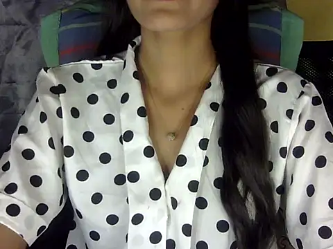 zara Khan0 online show from October 22, 3:45 pm