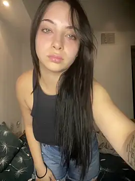 Snapshot of Bella__Booty chatting on September 25, 9:51 pm Bella  Booty online show from September 25, 9:51 pm