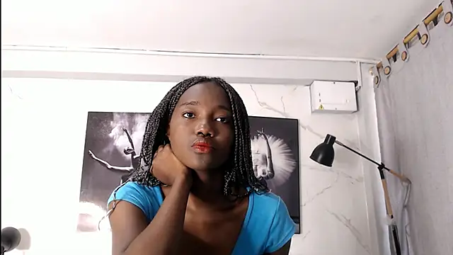 Evaa 18 online show from November 7, 5:46 pm