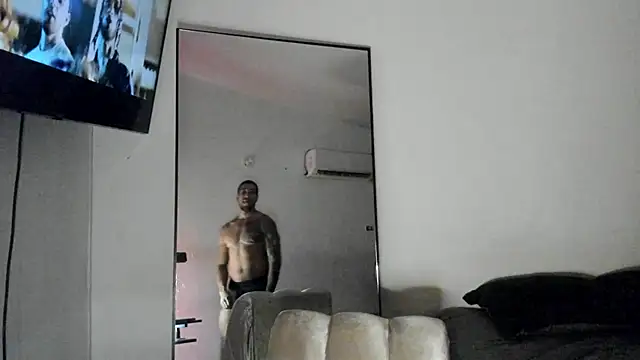 ThiagoLugo online show from September 16, 4:57 am