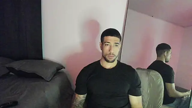 ThiagoLugo online show from October 13, 2:22 am