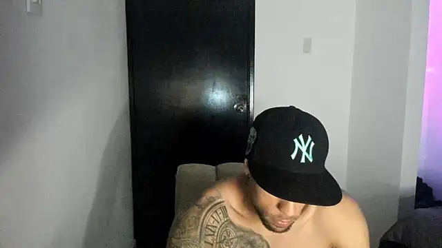 ThiagoLugo online show from April 13, 12:16 am