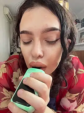 Hannah xBaby online show from November 29, 11:02 am