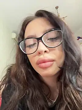 Hannah xBaby online show from January 18, 12:31 pm