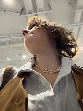 lucy-joy online show from September 23, 10:29 am