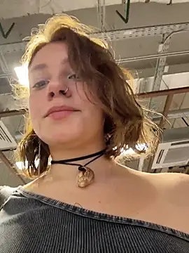 lucy-joy online show from October 15, 9:31 am