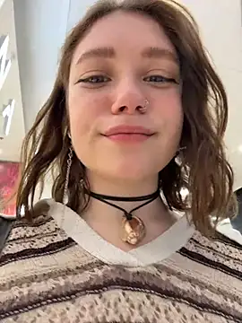 lucy-joy online show from November 16, 8:20 am