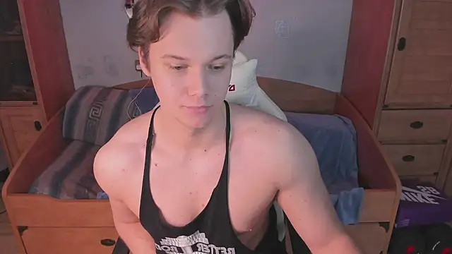 Dexter Bennett online show from April 3, 1:42 pm