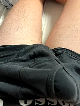 Snapshot of sexyman04 chatting on December 1, 4:12 pm sexyman04 online show from December 1, 4:12 pm