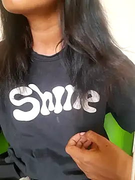 Snapshot of AnkitaDevi chatting on June 21, 8:28 am AnkitaDevi online show from June 21, 8:28 am