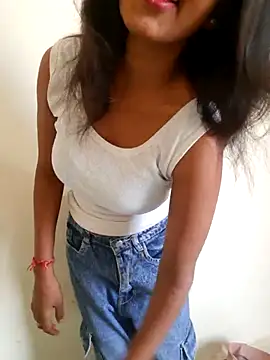 Snapshot of AnkitaDevi chatting on June 24, 4:11 am AnkitaDevi online show from June 24, 4:11 am