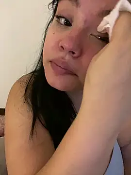 Emily Taylor2 online show from September 18, 2:57 am