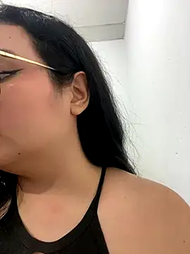 Emily Taylor2 online show from September 28, 5:02 am