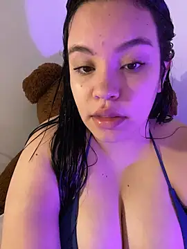 Emily Taylor2 online show from October 16, 2:01 am