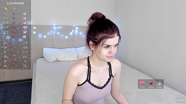 Snapshot of Infinity_Ti chatting on January 18, 1:53 am Infinity Ti online show from January 18, 1:53 am