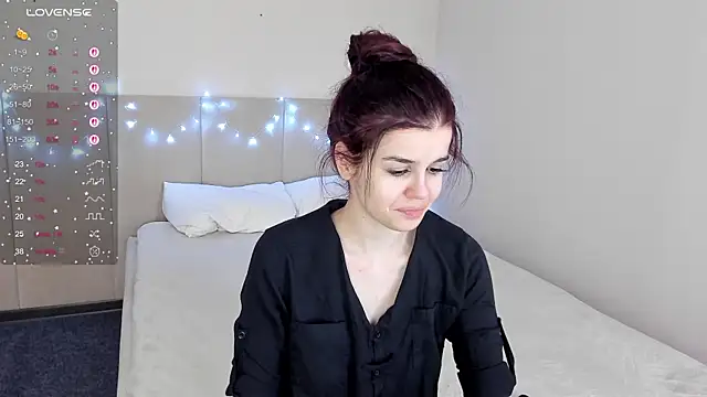 Snapshot of Infinity_Ti chatting on January 19, 1:42 am Infinity Ti online show from January 19, 1:42 am