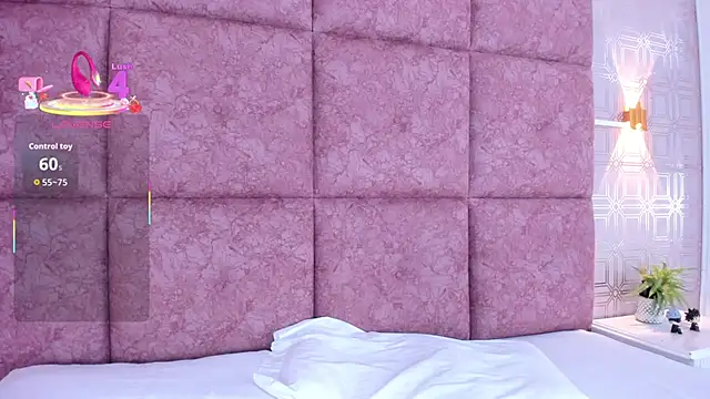 AmyStar1 online show from March 4, 9:10 pm