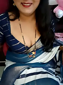 Snapshot of Niharika555 chatting on February 3, 6:51 am Niharika555 online show from February 3, 6:51 am