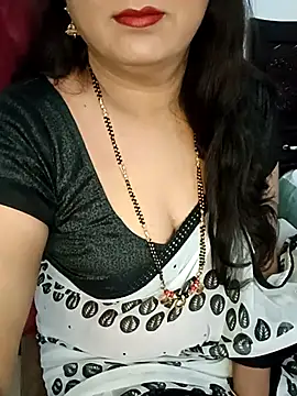 Snapshot of Niharika555 chatting on February 10, 4:05 am Niharika555 online show from February 10, 4:05 am