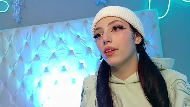 Megan  cole1 online show from November 7, 3:39 am